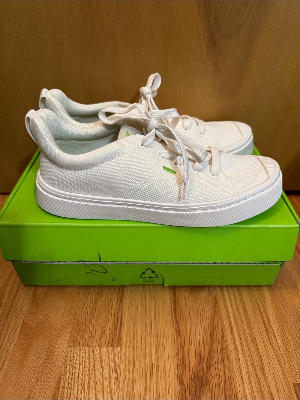 Cariuma IBI Low-Top Off-white Knit Sneaker - Picture 4 of 6